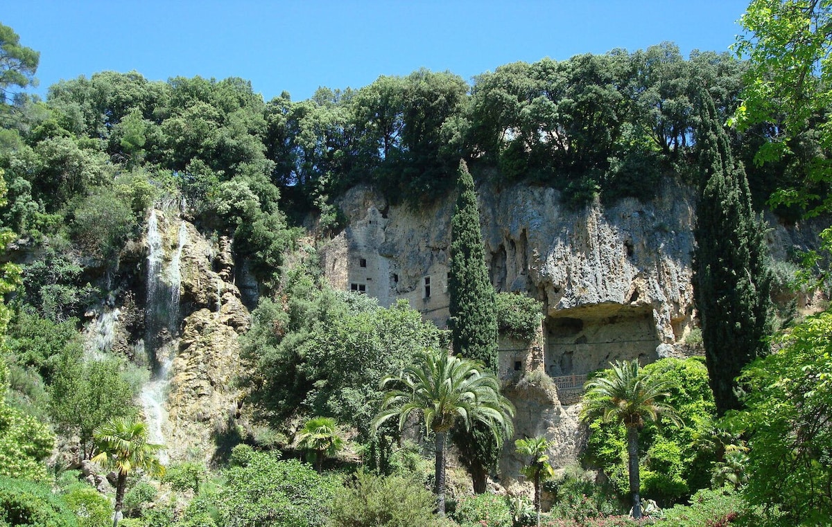 Grottes troglodytes de Villecroze